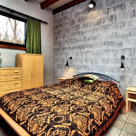 In Peaceful Setting And Large Garden Feriehus *