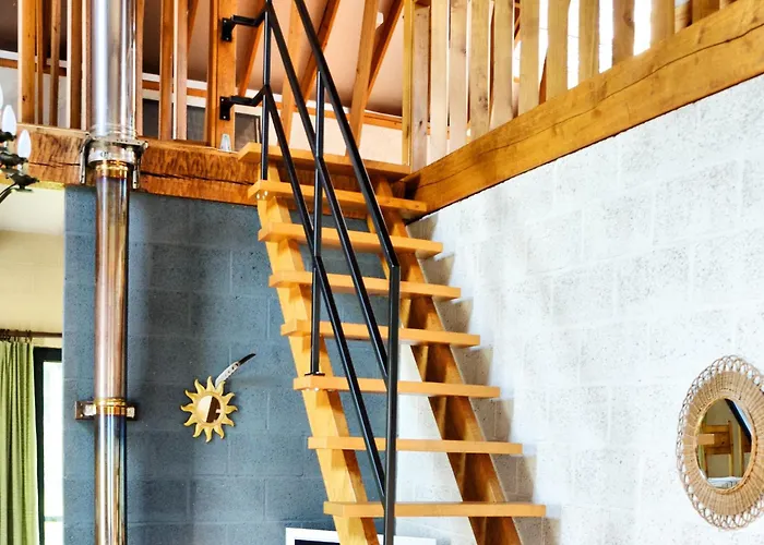 In Peaceful Setting And Large Garden Дом отдыха