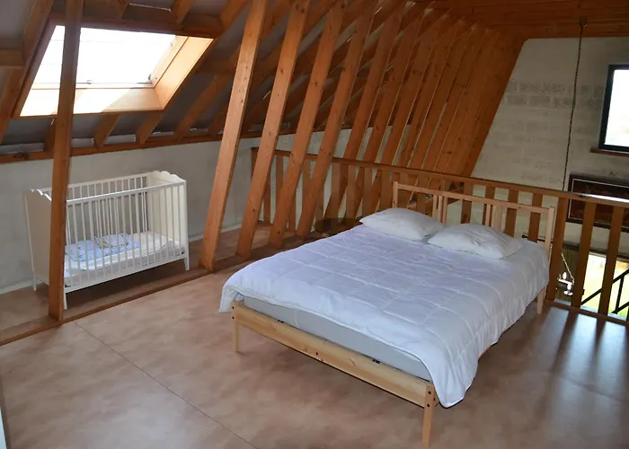 Дом отдыха In Peaceful Setting And Large Garden *