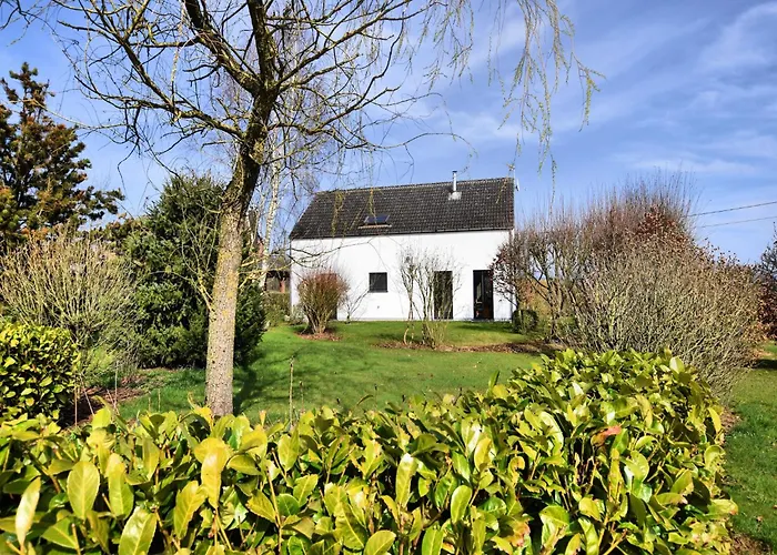 Дом отдыха In Peaceful Setting And Large Garden *